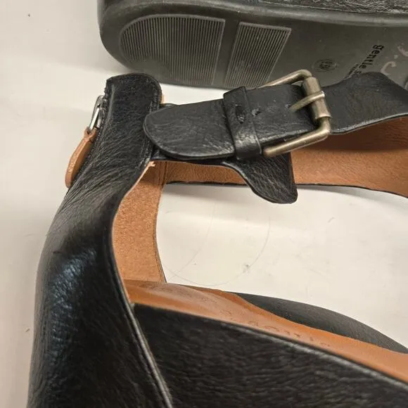 Gentle Souls Gisele Black Leather T-Strap Wedge Sandal Back Zipper, Size 9.5