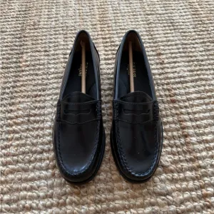 GH Bass Black Leather Penny Loafers