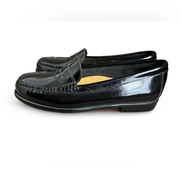 G.H. Bass Weejuns Patent Leather Penny Loafers 4005 001 size 8.5 M