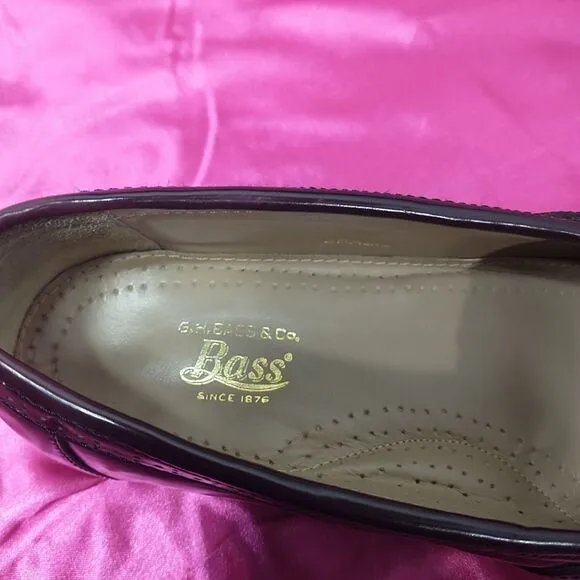 G.H. Bass Weejuns Logan Mens SZ 9.5E Red Leather Slip On Tassel Penny Loafers.