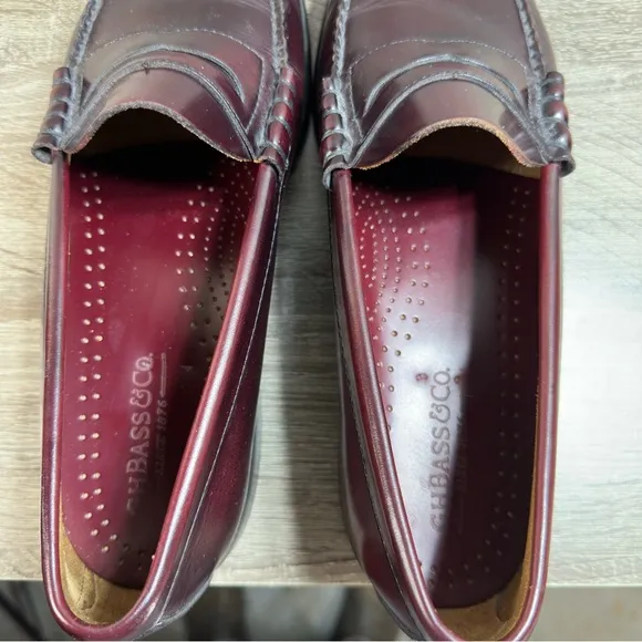G.H.Bass Originals Penny Loafers Wine Color Leather Men’s Size 10.5D Old Money