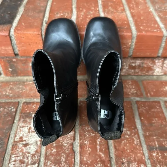 Gianni Bini Ah Mazed Black Leather Platform Block Heel Chelsea Boots Size 9.5