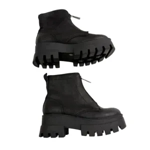 Gianni Bini Allstar Leather Center Zip Chunky Lug Sole Platform Ankle Boots 6.5