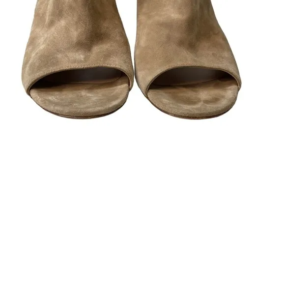 Gianvito Rossi Suede Peep-Toe Wedge Sandal 39.5