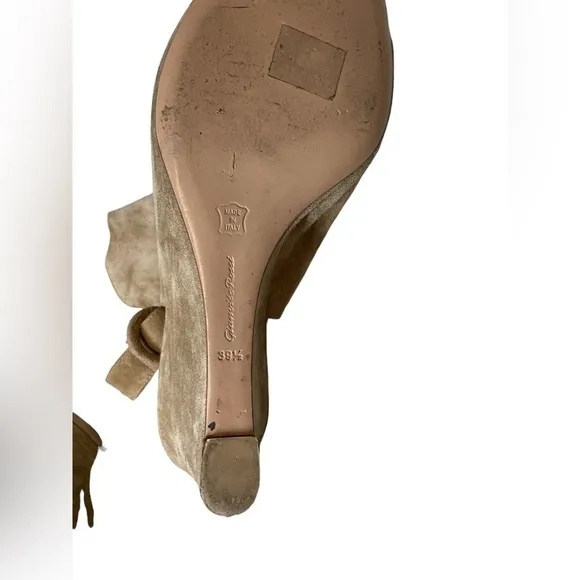 Gianvito Rossi Suede Peep-Toe Wedge Sandal 39.5