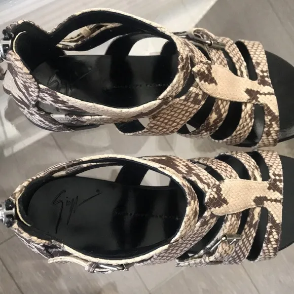 Giuseppe Zanotti design Gladiator Snake Print Sandals