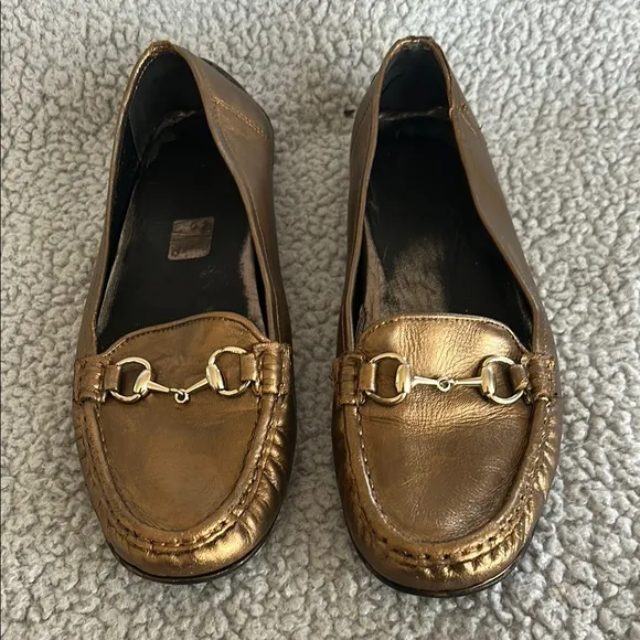 GUCCI metallic gold horsebit bamboo driving loafers moccasins