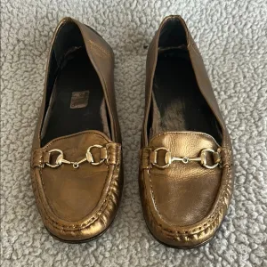 GUCCI metallic gold horsebit bamboo driving loafers moccasins