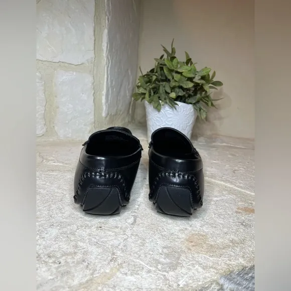 Guess black faux leather Alai Driving Loafers Sz 8
