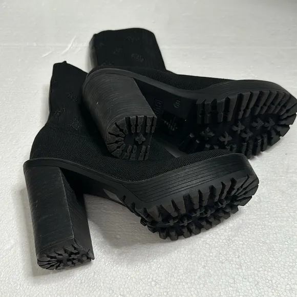 Guess klynne black lug sole chunky heels strechy y2K style boots size 8