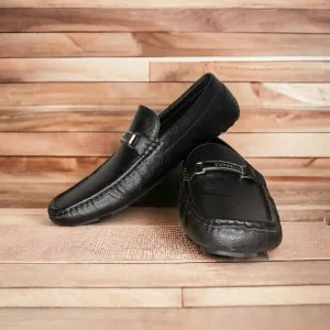 GUESS Men's GMAalen-R Driving Style Loafer Size 10.5 Designer Slip On Dress Shoe