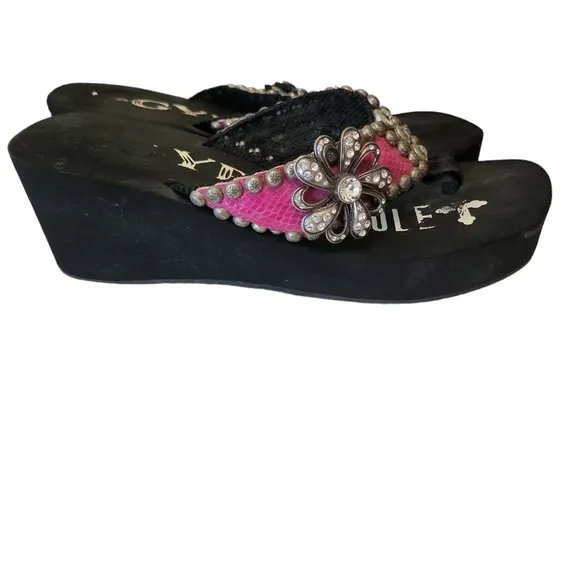 Gypsy Soule Flip Flops Sandals Crystal Clear Swarovski Rhinestones Pink Leather
