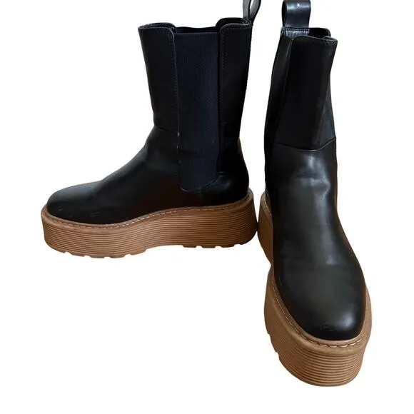 H&amp;M Black Platform Chelsea Boots Size 38 US 7 Bloggers Classic