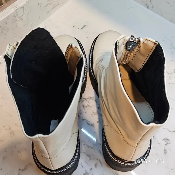 H&amp;M front zip chunky Cream boots