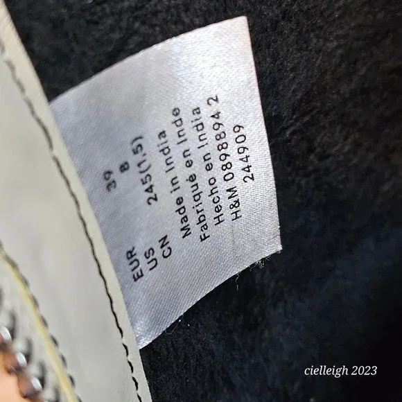H&amp;M front zip chunky Cream boots