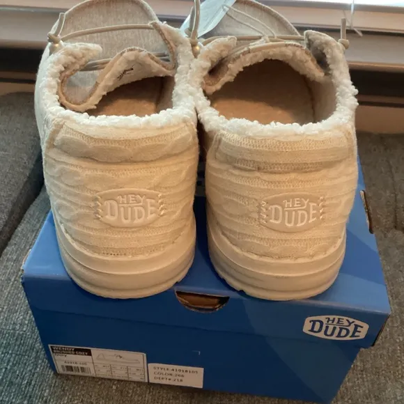 Hey Dude Women's Wendy Brushed Cozy Casual Sneakers, size 11