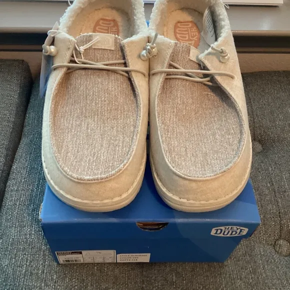 Hey Dude Women's Wendy Brushed Cozy Casual Sneakers, size 11