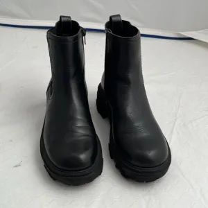 House of Harlow 1960 Righteous black chunky side zip boots
