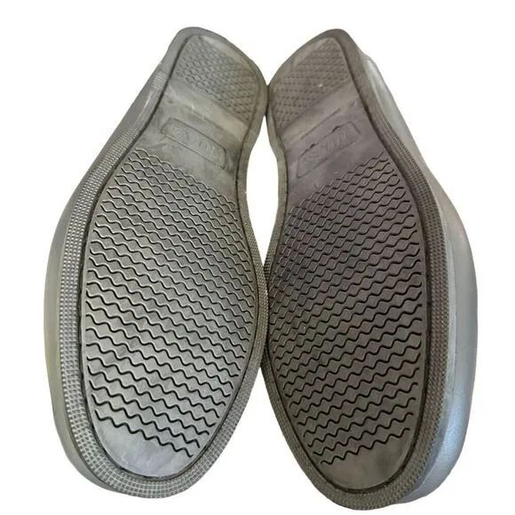 Hugs and Co  Men's Gray Leather Loafers Size 12 Casual Shoes penny loafers