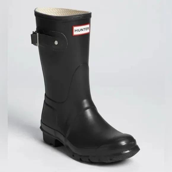 Hunter | Women’s black shiny calf length rain boots adjustable calf straps sz 6