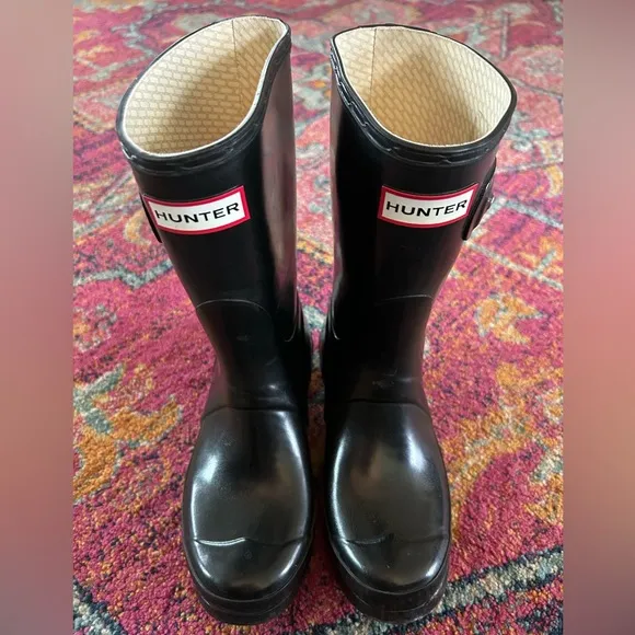 Hunter | Women’s black shiny calf length rain boots adjustable calf straps sz 6