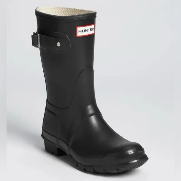 Hunter | Women’s black shiny calf length rain boots adjustable calf straps sz 6