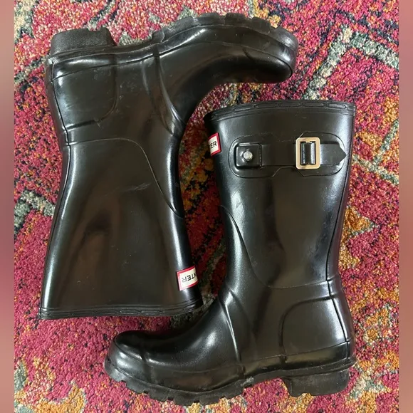 Hunter | Women’s black shiny calf length rain boots adjustable calf straps sz 6