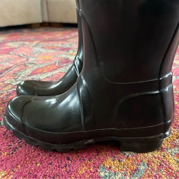 Hunter | Women’s black shiny calf length rain boots adjustable calf straps sz 6