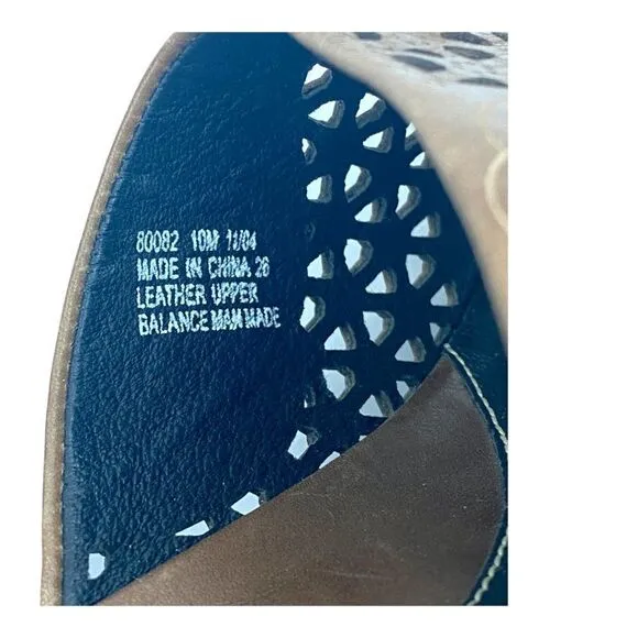 Indigo by Clarks Women's Brown Leather Cut Out Open Toe Wedge Sandals US 10M