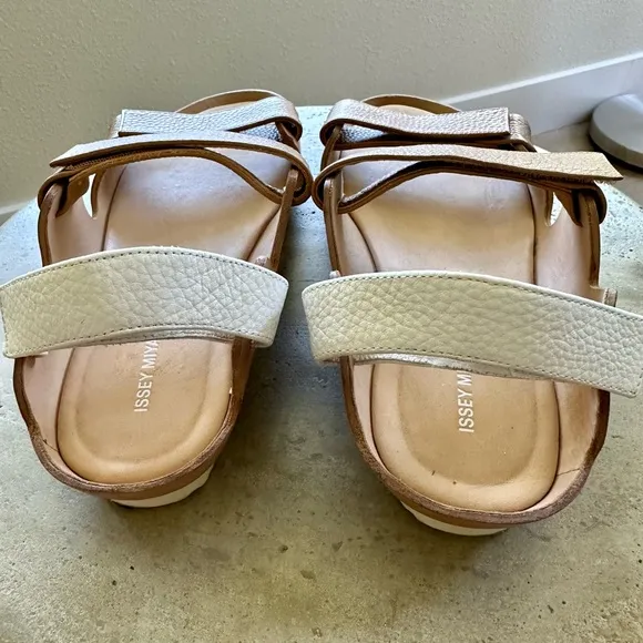 Issey Miyake x United Nude Lilt Sandal, size 36
