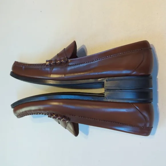 J. Crew, Camden, Brown leather penny loafers. Size 9