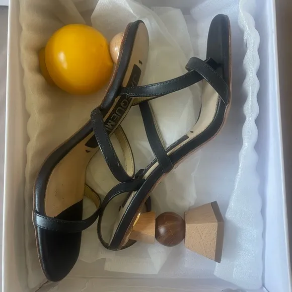 Jacquemus Black Bahia Sandals