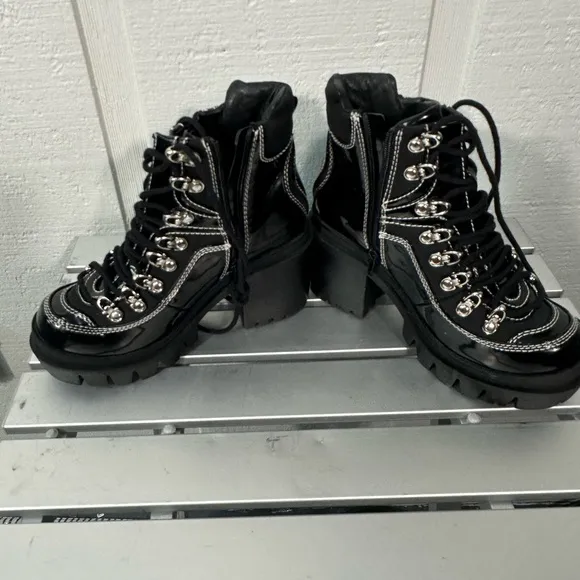 Jeffrey Campbell Black  Road Rage Lace-up Heeled Boots Womens Size 6.5 N…