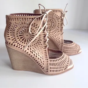 Jeffrey Campbell Rodillo 4&quot; Wedge Sandals Size 8.5 NWOT