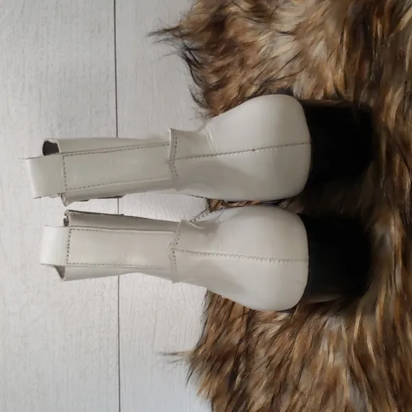 Jeffrey Campbell white mid calf white full zip cowgirl women's boots size 9.5