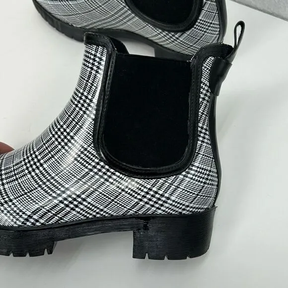 JEFFREY CAMPBELL Platform Lug Houndstooth Chelsea Chunky Heel Boots