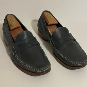 Johnston &amp; Murphy Blue Classic Slip On Style Danbury Penny loafers Size 8 M