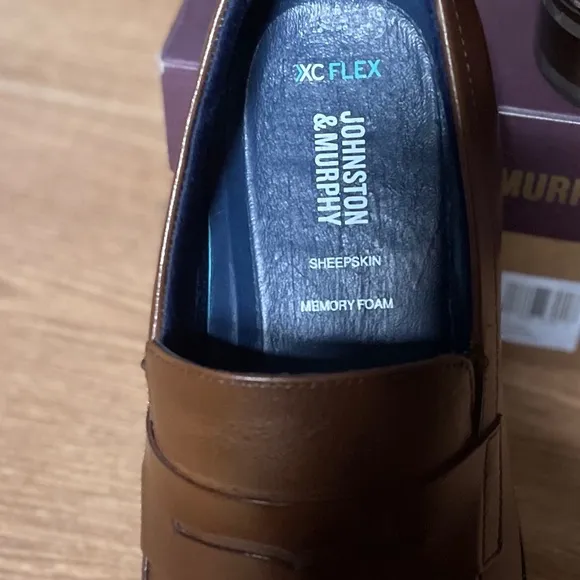 JOHNSTON &amp; MURPHY, EUC👈🏼 TAN LEATHER PENNY LOAFERS, SIZE 11