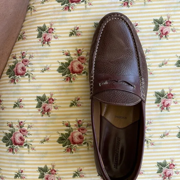 Johnston and Murphy Penny Loafers 13 M EUC