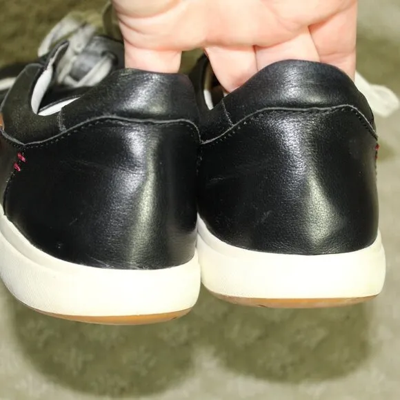 Josef Seibel Caren 01 Women's Sz 8.5 Black Leather Sneakers