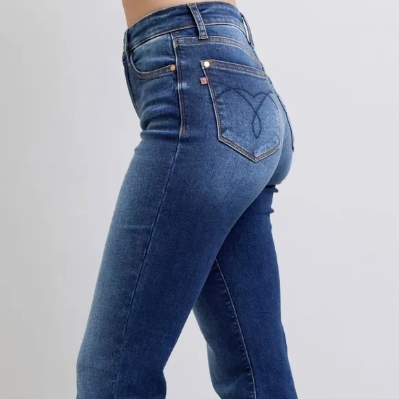 Judy Blue High-Rise Straight Leg Slim Fit Embroidered Jeans Washed Denim Pants