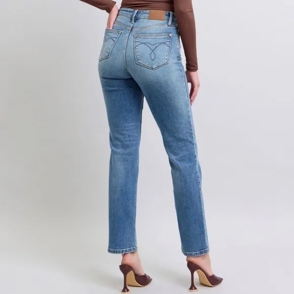 Judy Blue Thermal High-Rise Straight Leg Winter Retro Denim Pants Slim Fit Jeans