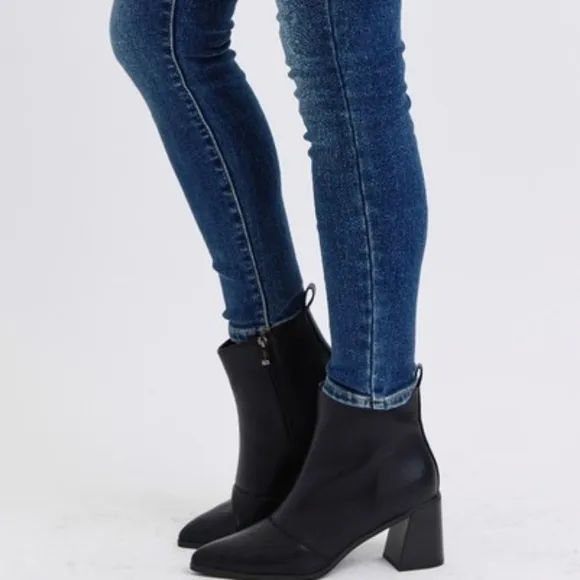 Judy Blue Thermal Mid-Rise Waist Stretchy Skinny Jeans Slim Fit Denim Pants Warm