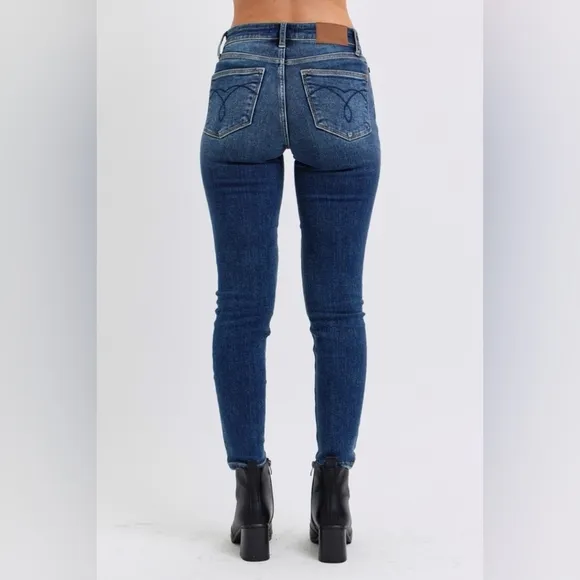 Judy Blue Thermal Mid-Rise Waist Stretchy Skinny Jeans Slim Fit Denim Pants Warm