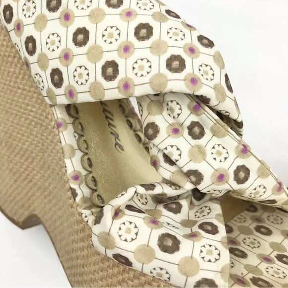 Juicy Couture Tan Medallion Pattern Twist Woven Wedge Chunky Platform Sandals
