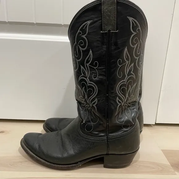 Justin Cowboy Men's Size 9 D Western Boots Black Leather Style 8017 Calf Pull On