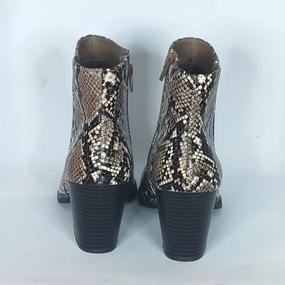 Kaari Blue Eloise Tan Light Brown Black White Snakeskin Booties Boots 7.5