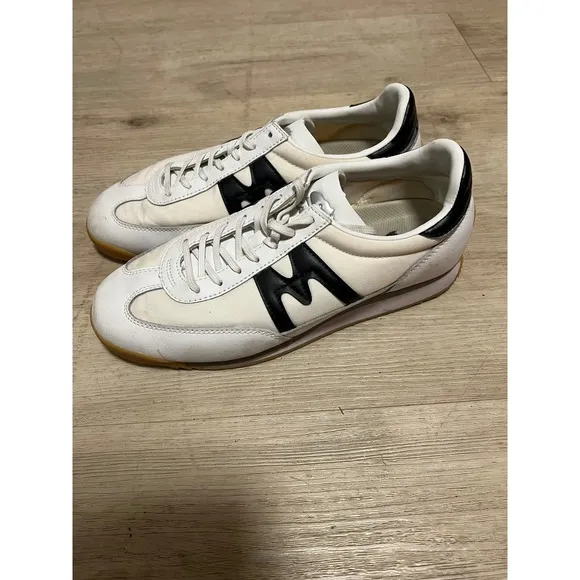 Karhu Championeer Retro Mens Running Sneakers Sz 8 White Black