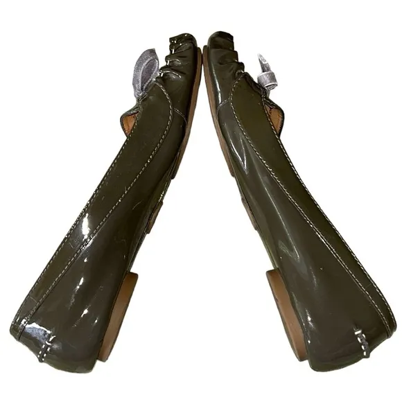 Kate Spade Lacey Olive Green Patent Leather Velvet Bow Ballet Flats Loafers  9.5