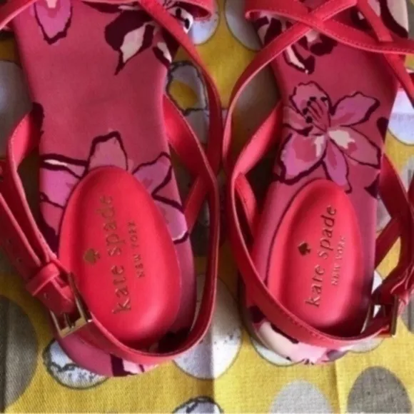 Kate Spade pink sandals w/ floral soles size 7